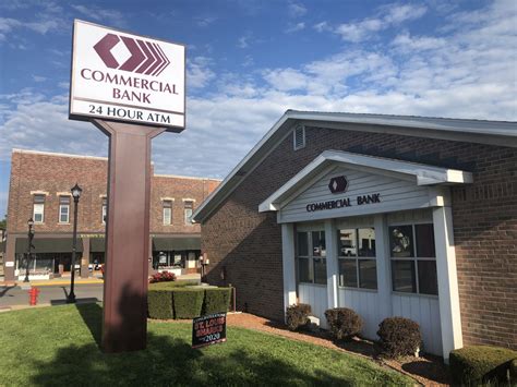 Commercial Bank (St. Louis) .